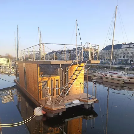 L'oasis Caennais, Peniche Sur Le Port Πλωτό κατάλυμα Καν